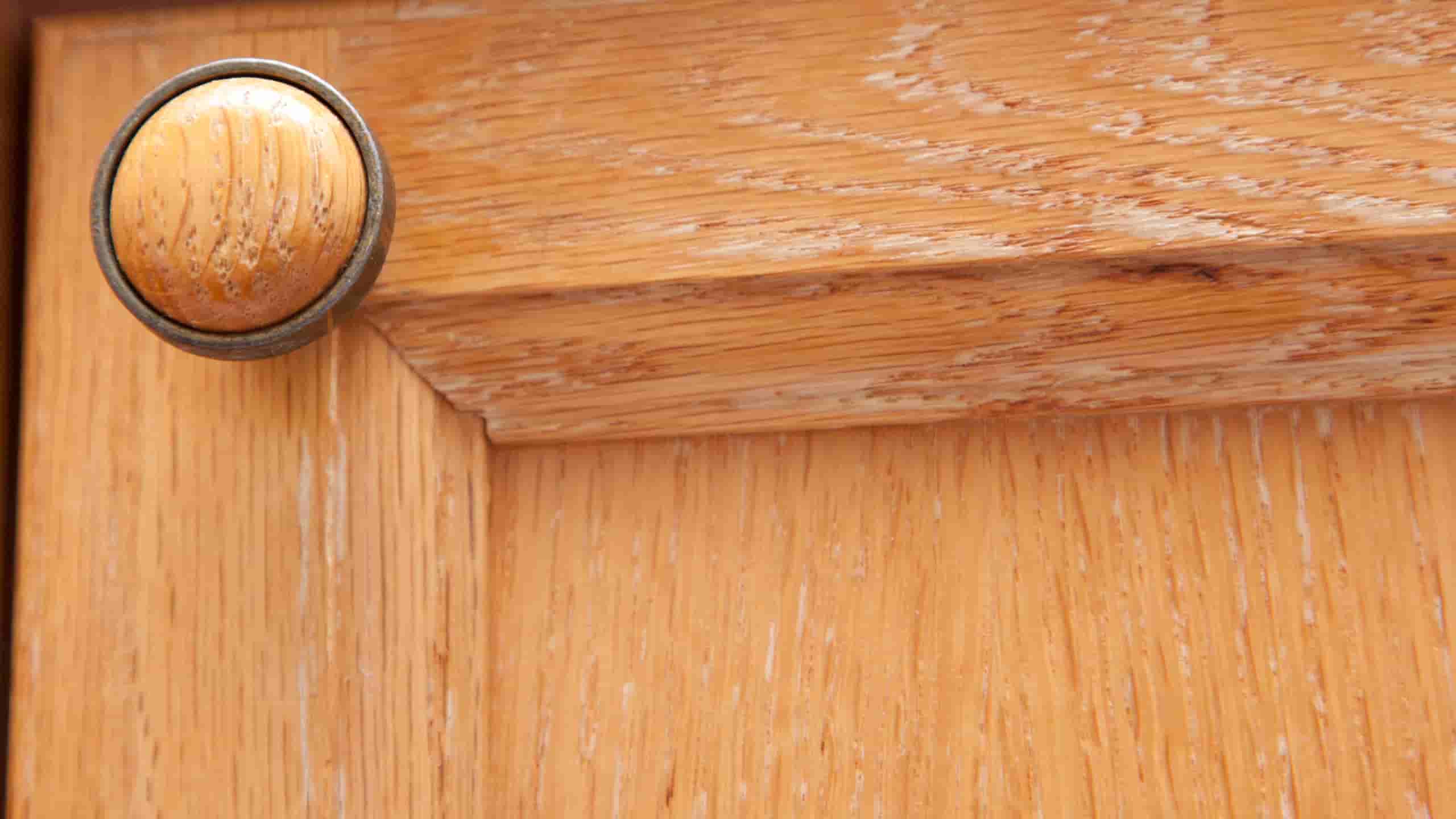 What is the Ultimate Way to Conceal Your Treasures in a Stylish Shelf?